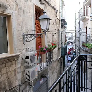 Palazzo Del Carmine , Bari Itálie